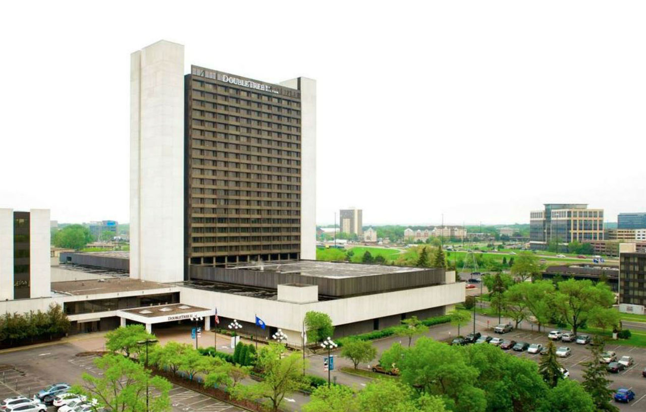 Doubletree By Hilton Bloomington Minneapolis South Exterior photo